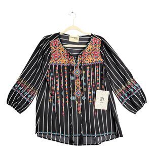 NWT SAVANNA JANE 19425 Black Striped Aztec Embroidered Tassel Tie Top SIZE SMALL